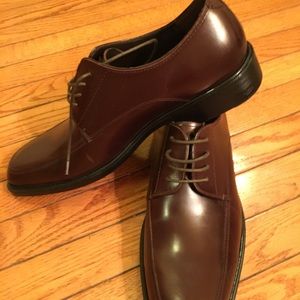 NWOB Kenneth Cole Oxford Shoes